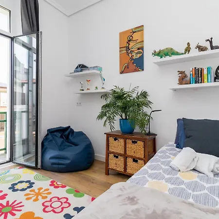 Gran Casa Familiar Al Lado De La Playa